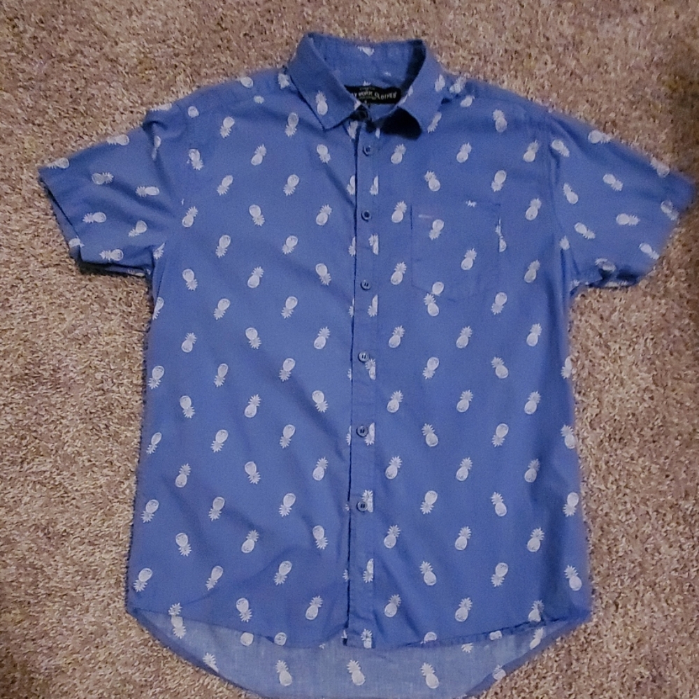 Short sleeved button down